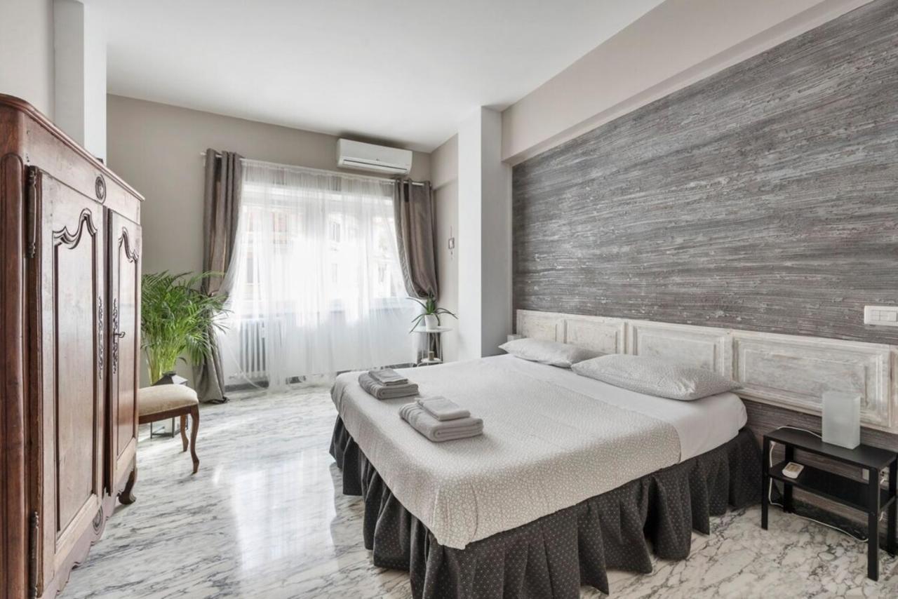 ローマRegina Luxury Flatアパートメント エクステリア 写真